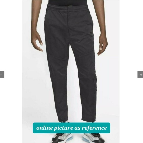 NIKE Tech Essentials Unlined, Men medium in black - Picture 8 of 8